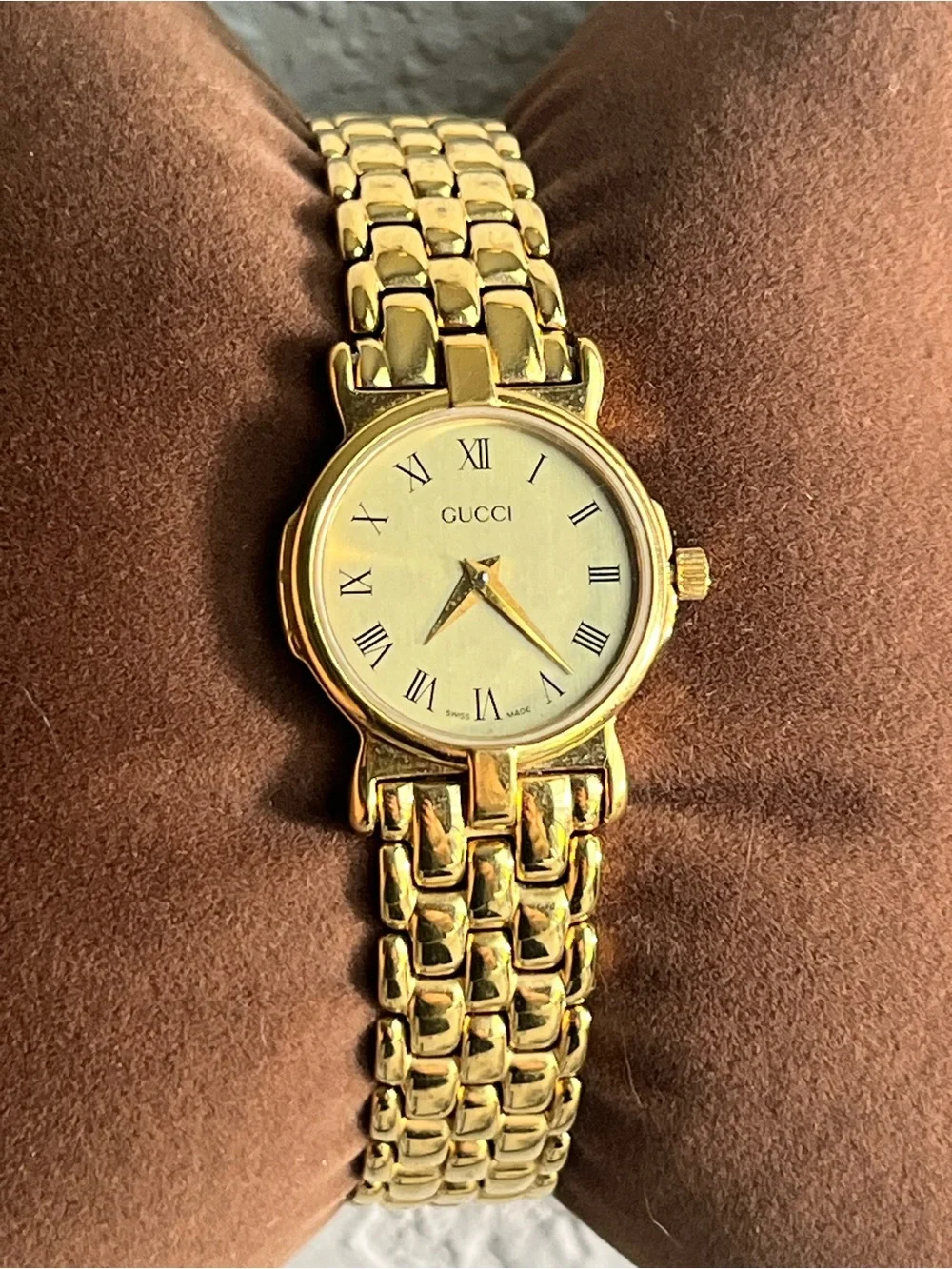Gucci 3400L 18K Gold Plated Women's Watch.